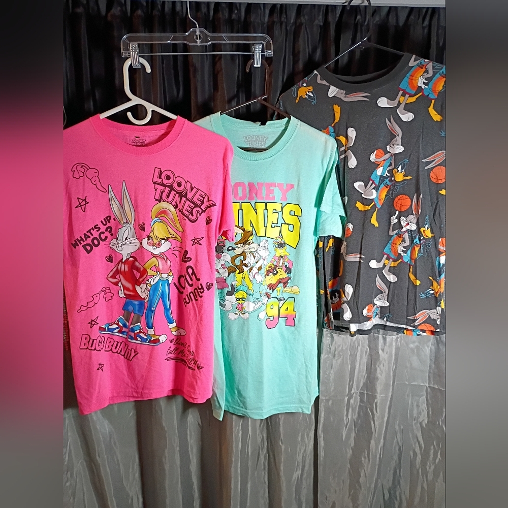 Vintage Y2K Looney Tunes Shirt Bundle